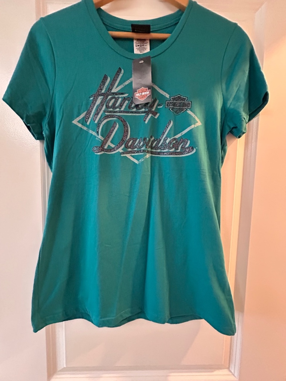 Genuine Harley Davidson HD women’s graphic tee size L  Brand New Condition